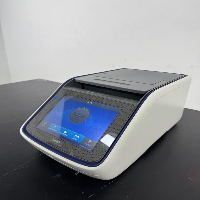 Applied Biosystems VeritiPro 96-Well Thermal Cycler image 1